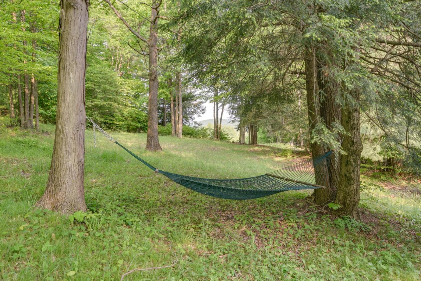 Great Valley Home With On-Site Pond, 7 Mi To Skiing! Bagian luar foto