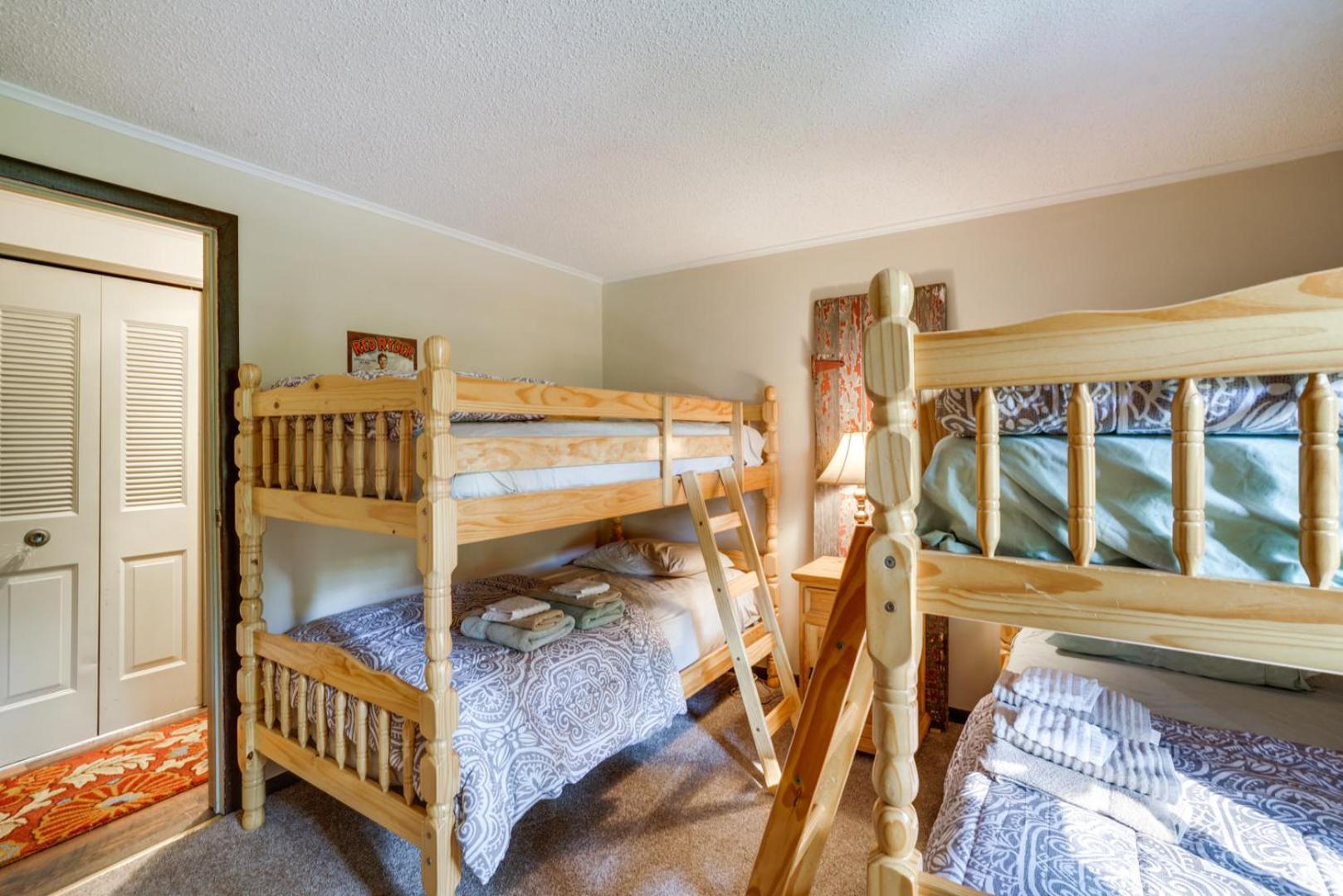 Great Valley Home With On-Site Pond, 7 Mi To Skiing! Bagian luar foto